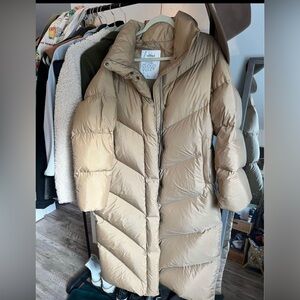 Wilfred Cloud Puff Long Medium from Aritzia